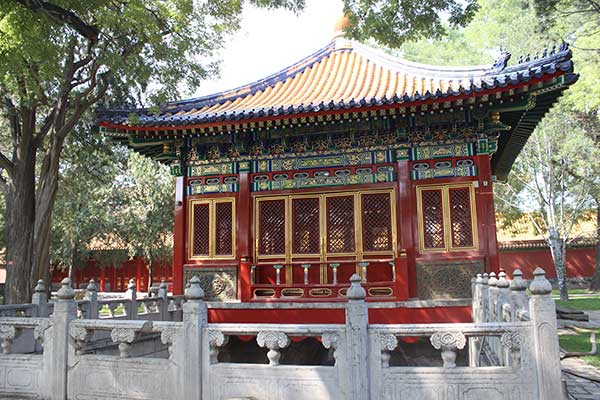 Monuments Men: Forbidden City Restorers Share Their Secrets