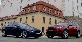 Jaguar Land Rover to Build pound 1bn Car Plant in Slovakia