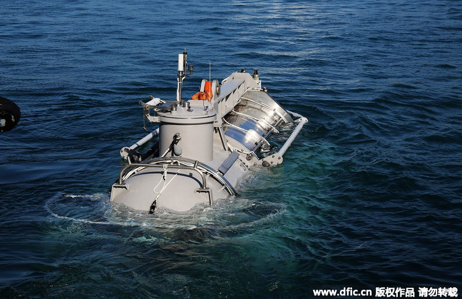 Sightseeing Submersible Put Into Trial Operation in Sanya