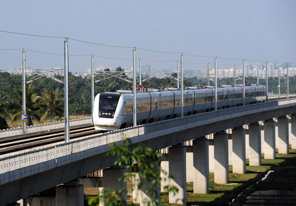 World's First High-Speed Railway Around Island Put to Use