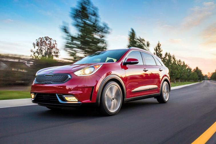 Kia Motors Launches 2017 Hybrid Niro at Chicago Motor Show