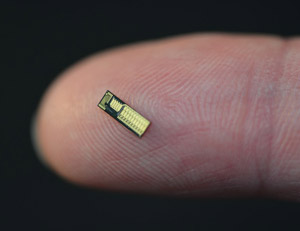 EFFECT Photonics Samples Its First Optical System-On-Chip Product Family