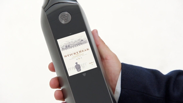 KuvéE Bottle Keeps Wine Fresh for 30 Days, Offers Instant Re-Ordering